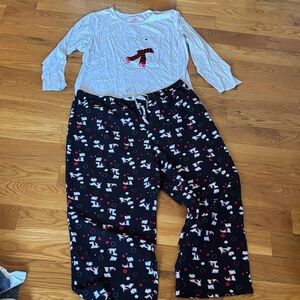 Ladies Scottie Dog Print Pajama Set - Grey Top & Black Pants